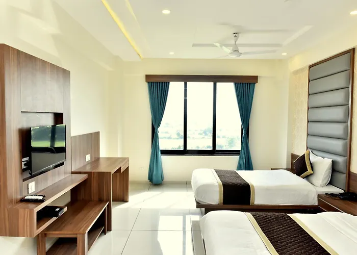 Hotel Royal Square By Sky Stays Ahmedabad